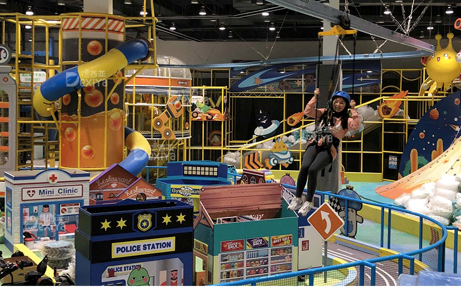 室内儿童乐园-无动力游戏区-定制室内游乐设备-德西亚